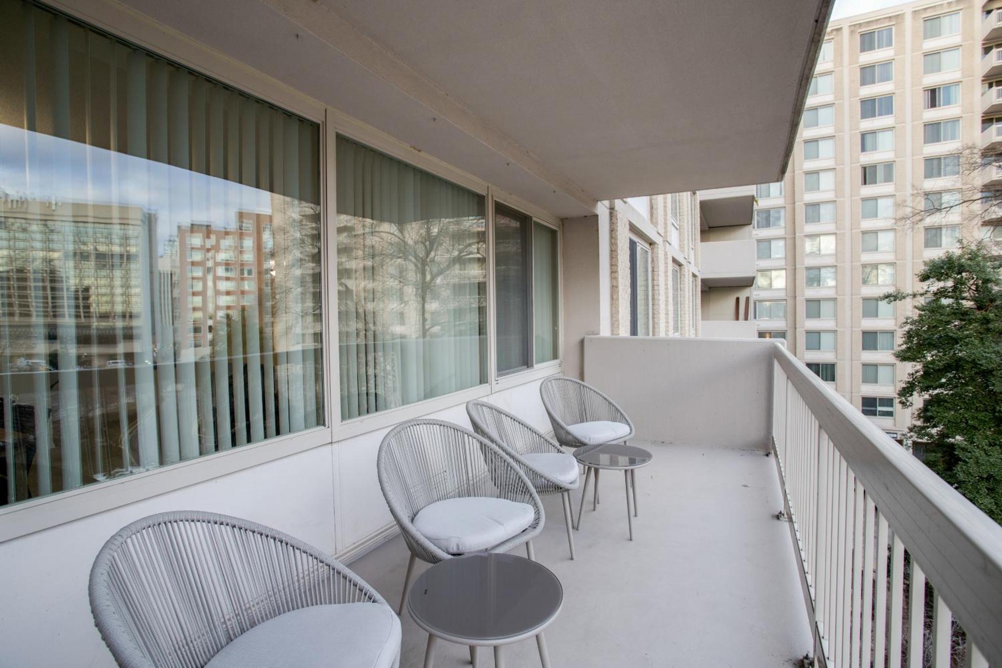 Sensational Condominium @Crystal City Arlington Exterior foto